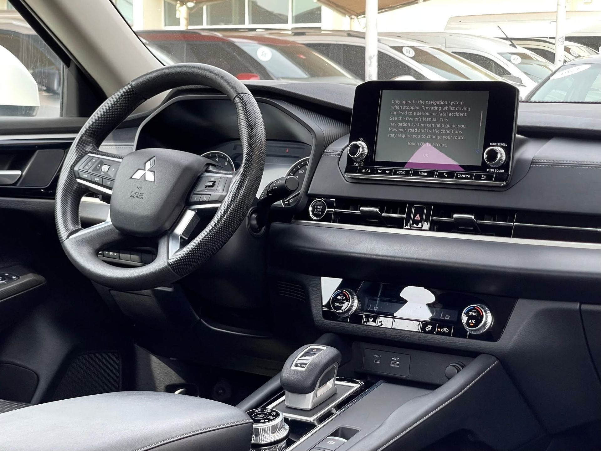 2022 Mitsubishi Outlander photo 5