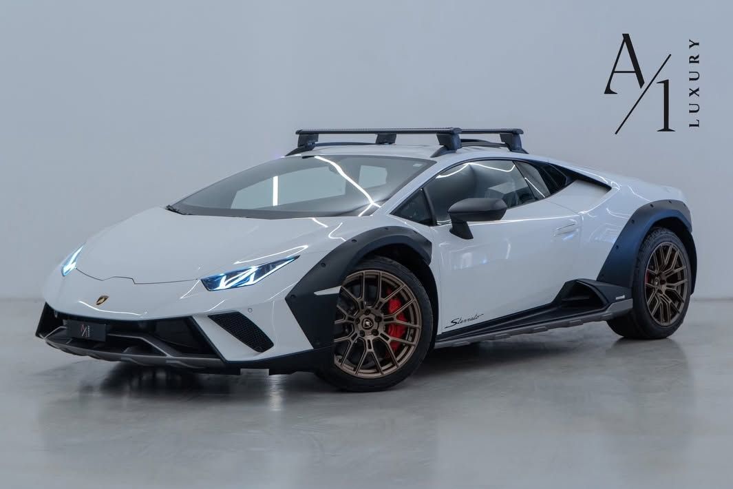 2023 Lamborghini Sterato