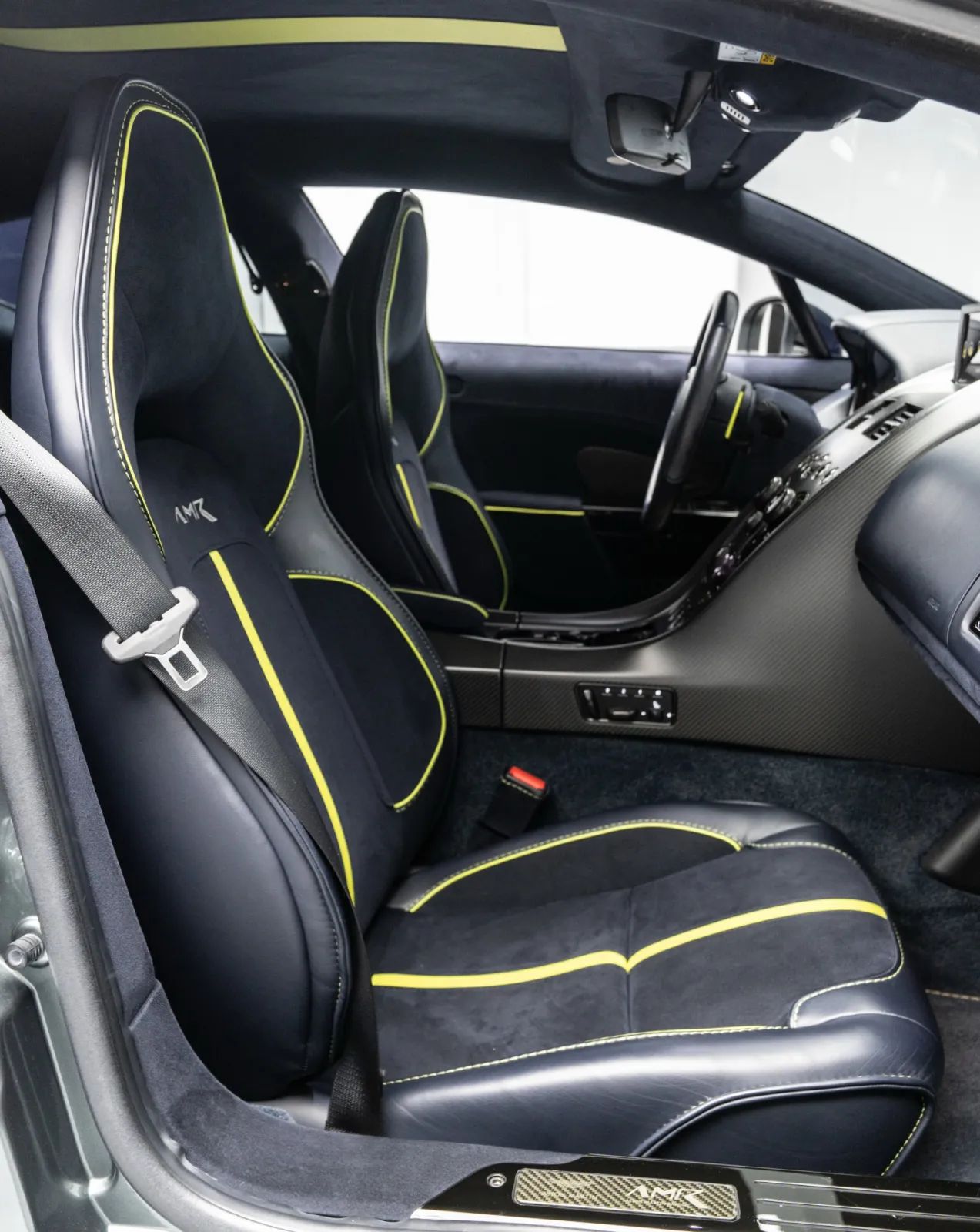 2019 Aston Martin Rapide photo 4