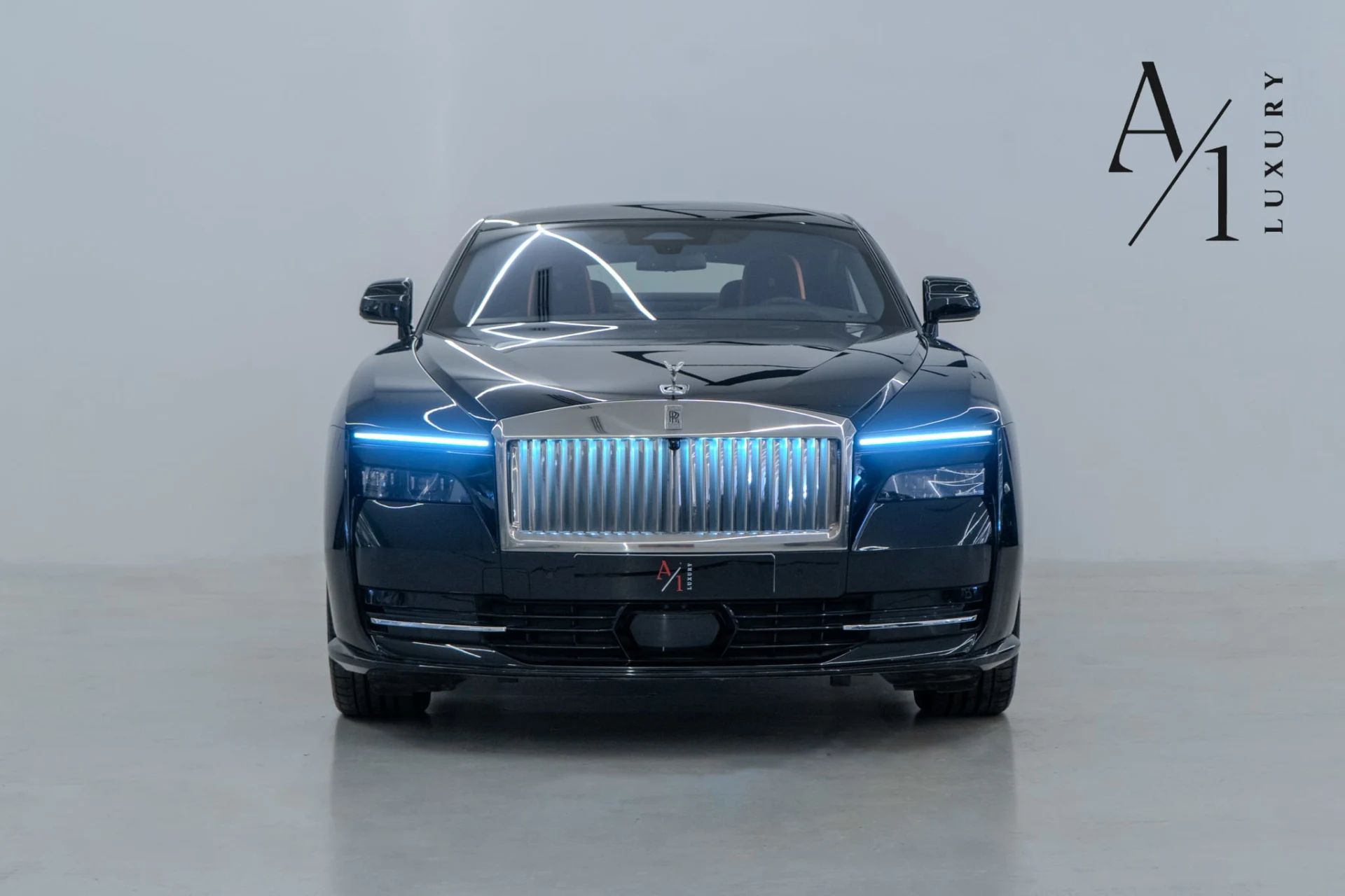 2024 Rolls-Royce Spectre photo 2