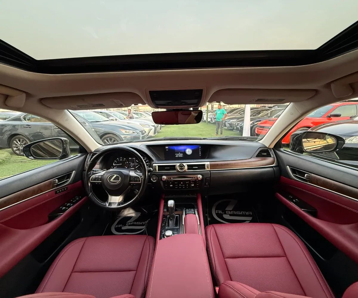 2016 Lexus GS350 photo 4