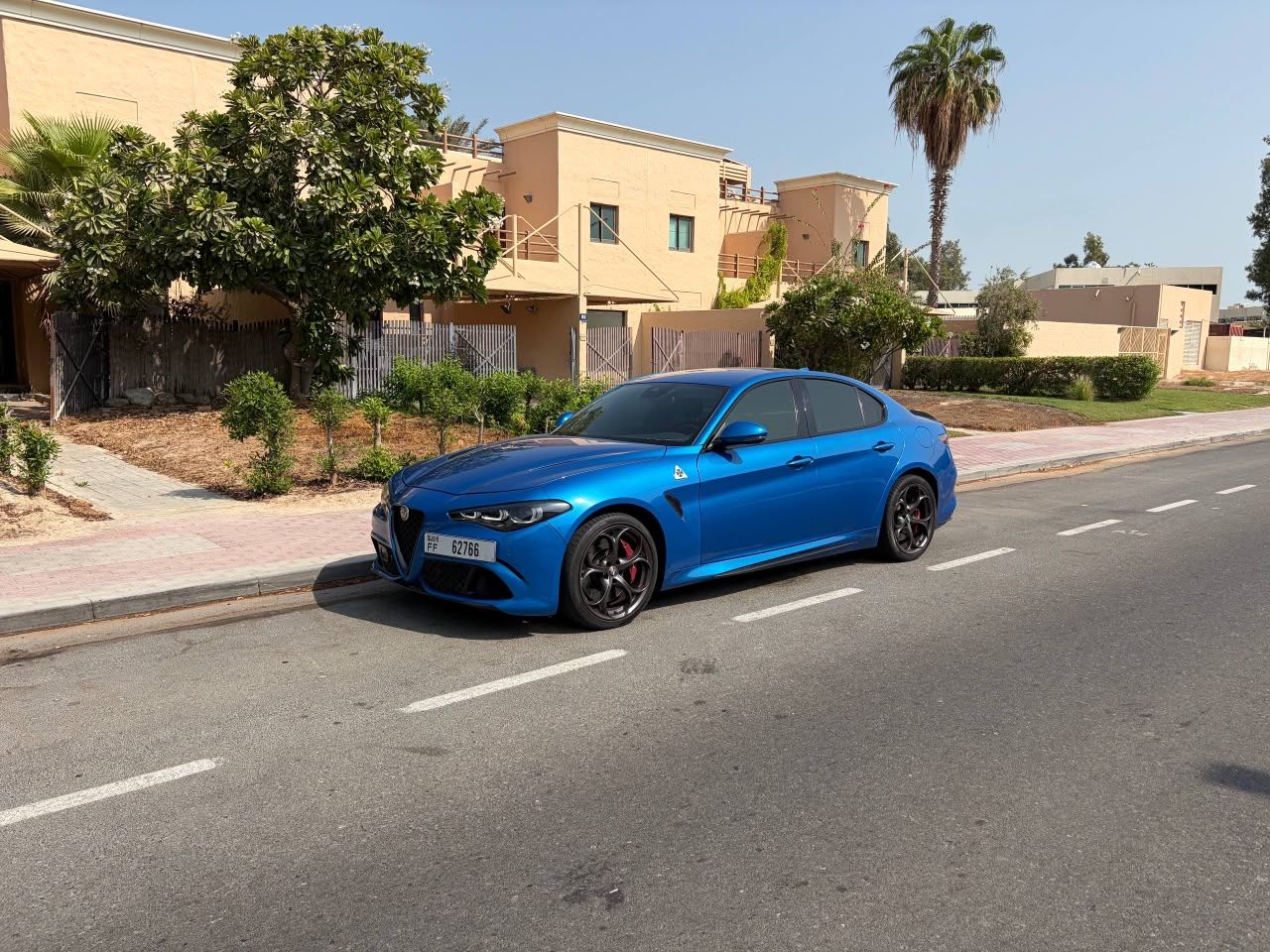 2021 Alfa Romeo Giulia photo 2
