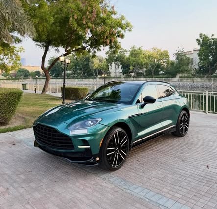 2024 Aston Martin DBX
