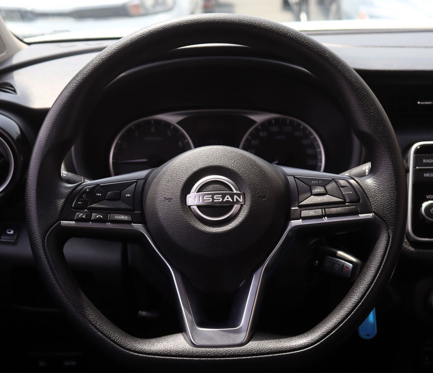 2026 Nissan Kicks photo 4