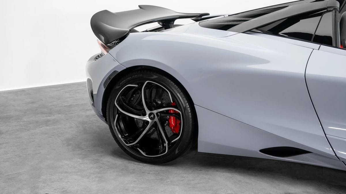 2024 McLaren 750s photo 4