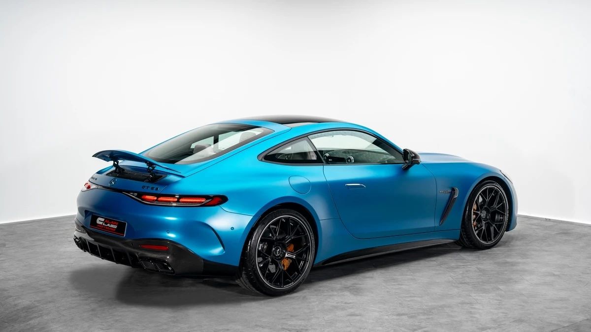 2024 Mercedes-Benz AMG GT photo 3