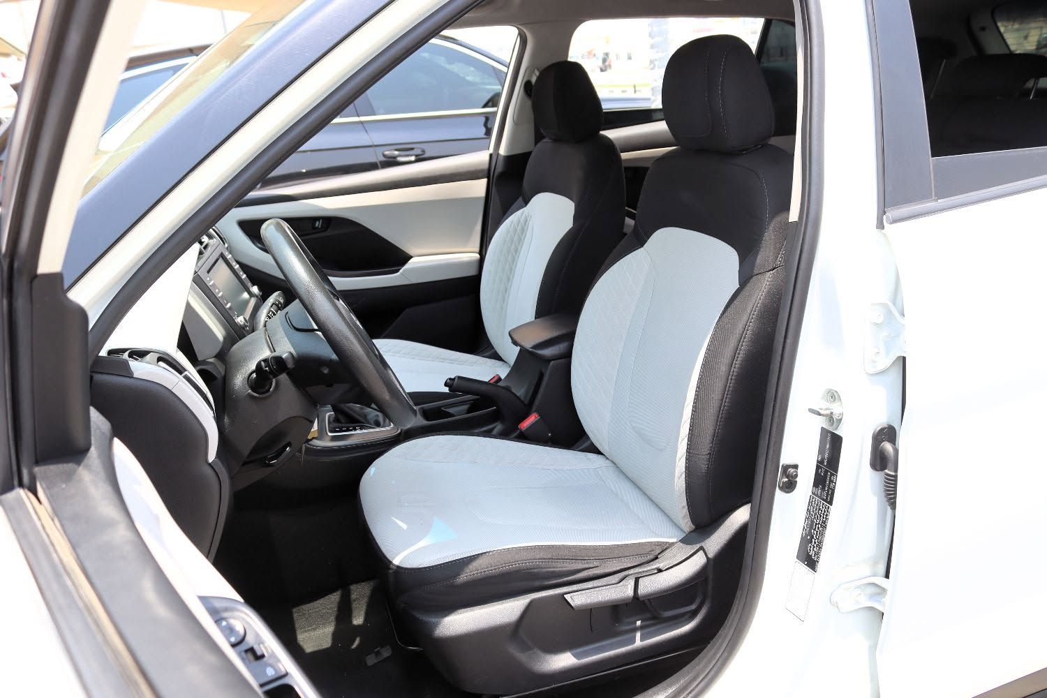 2022 Hyundai Creta photo 2