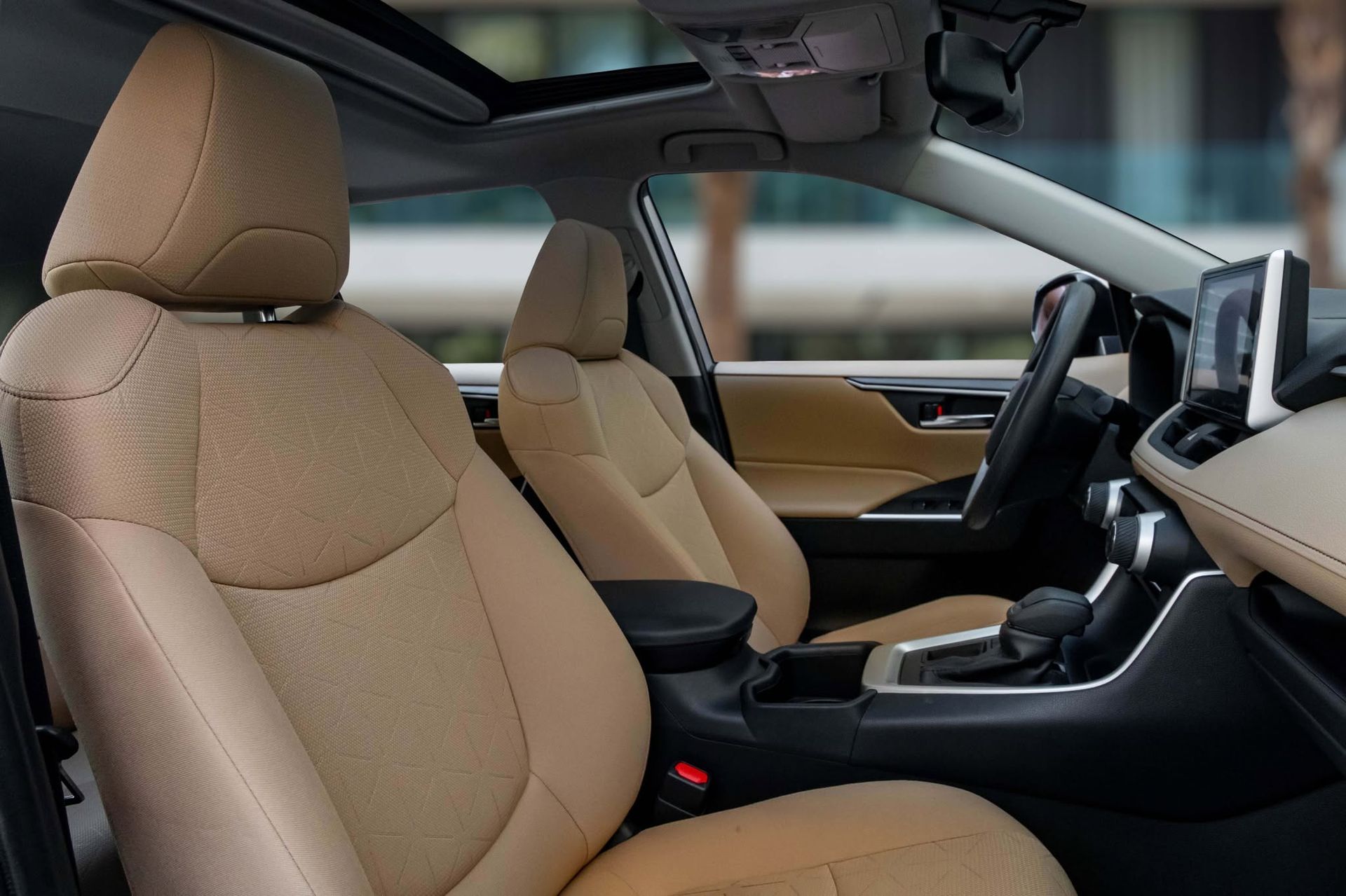 2023 Toyota RAV4 photo 4