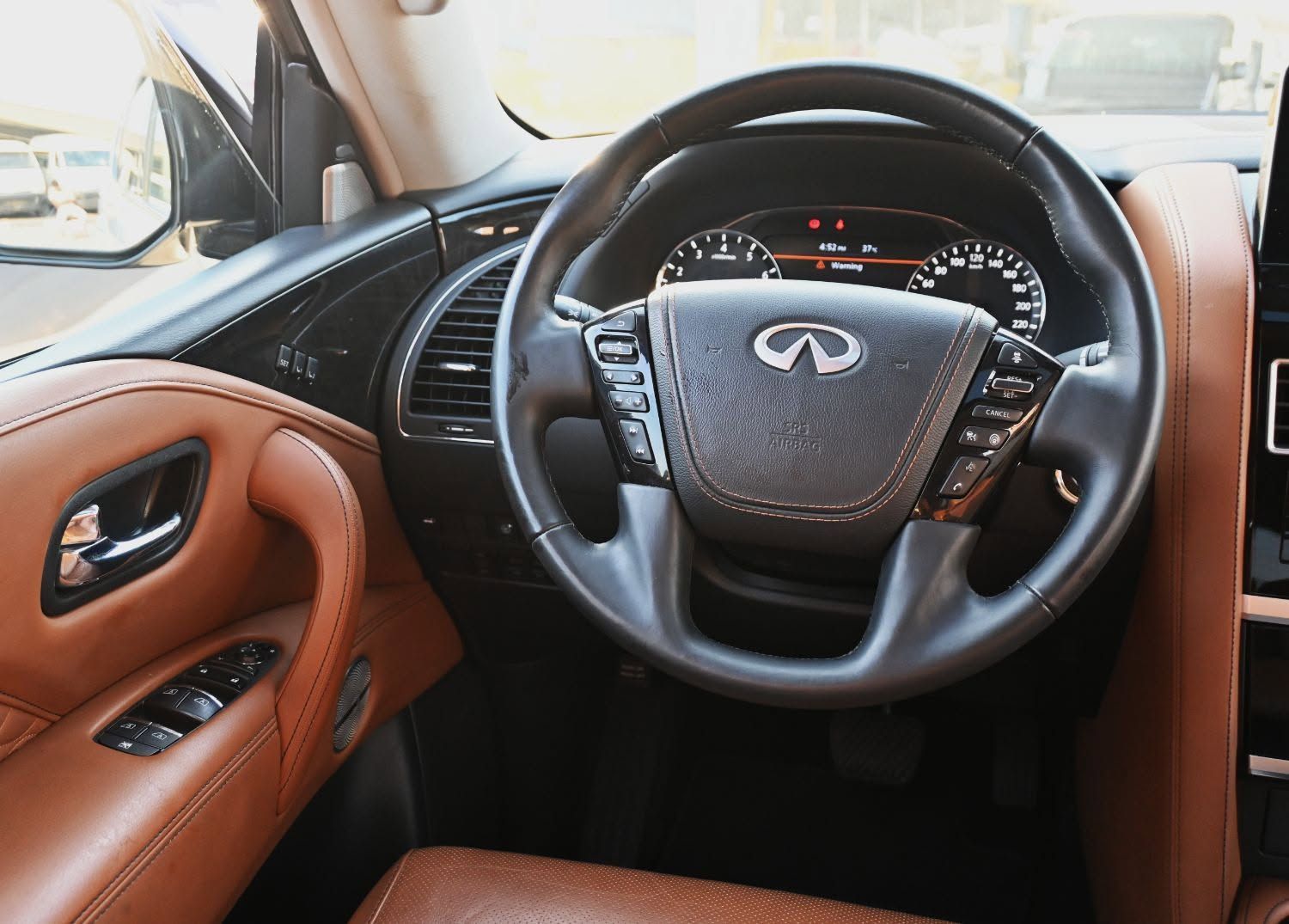 2023 Infiniti QX80 photo 5