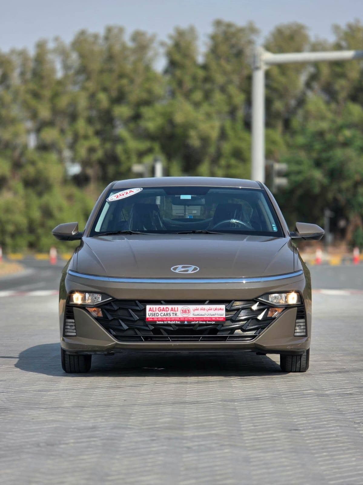 2024 Hyundai Accent photo 2