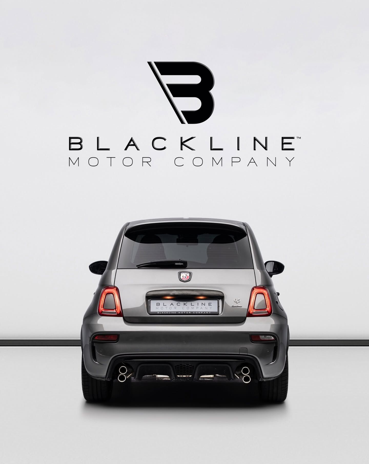 2024 Abarth 695 photo 4