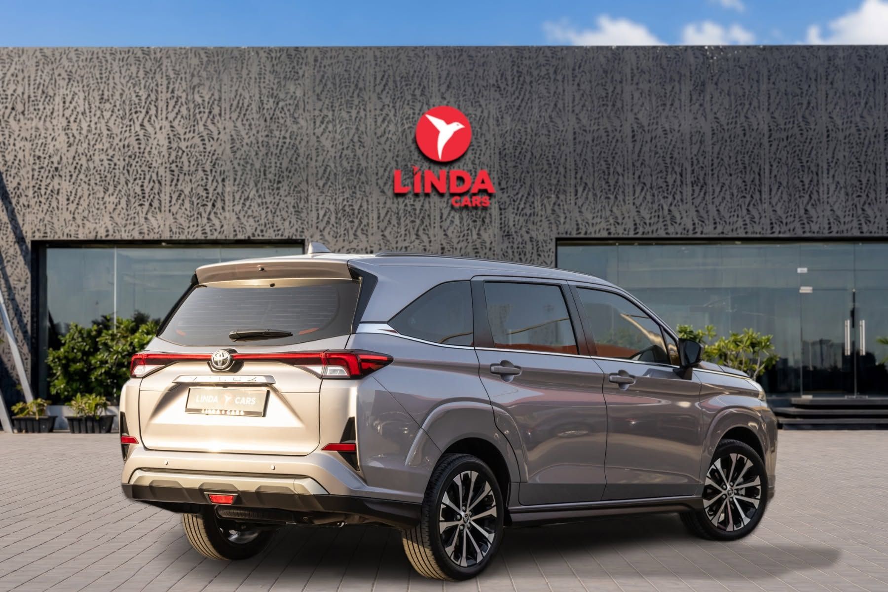 2025 Toyota Velos photo 3