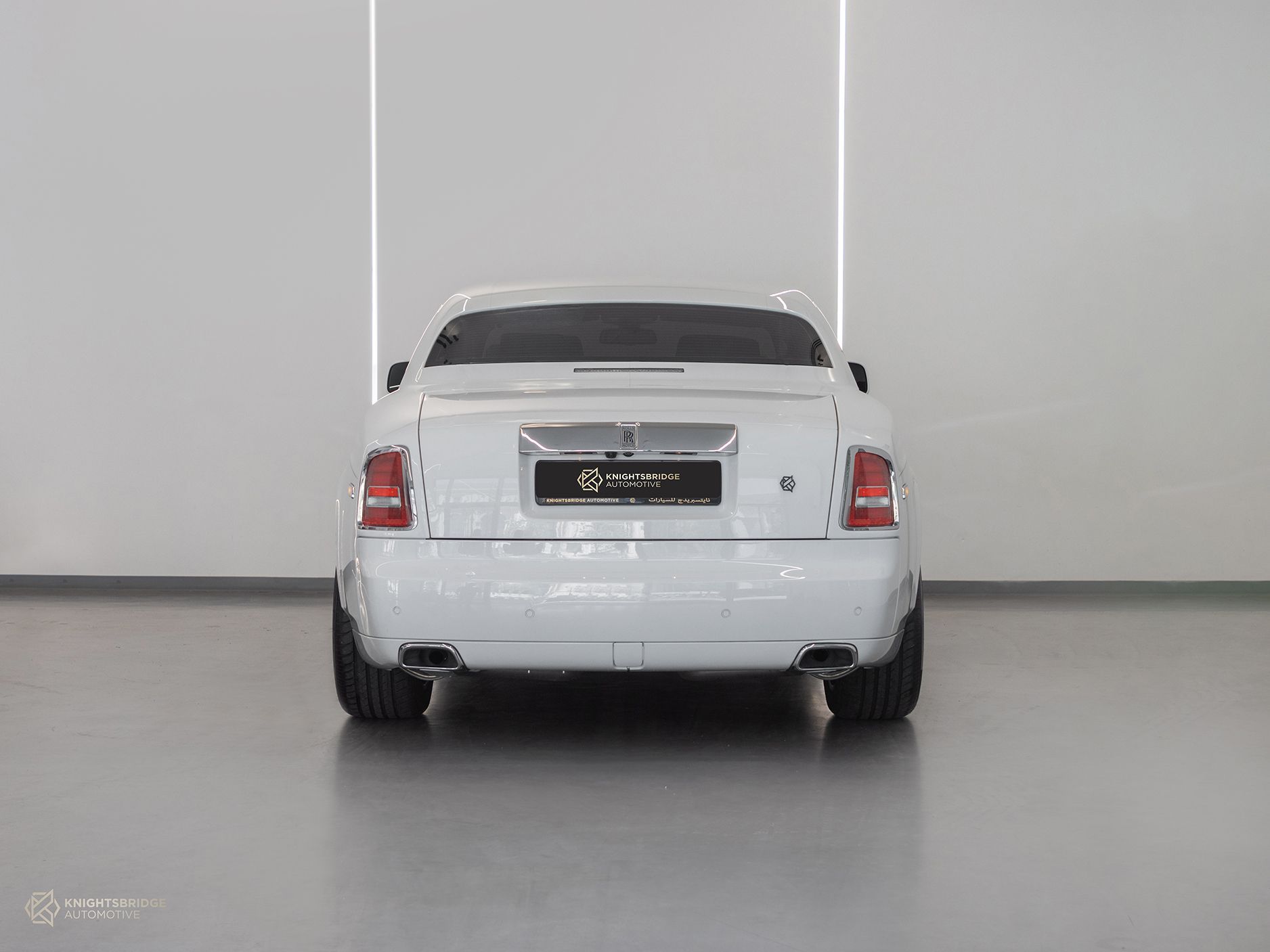 2017 Rolls-Royce Phantom photo 3