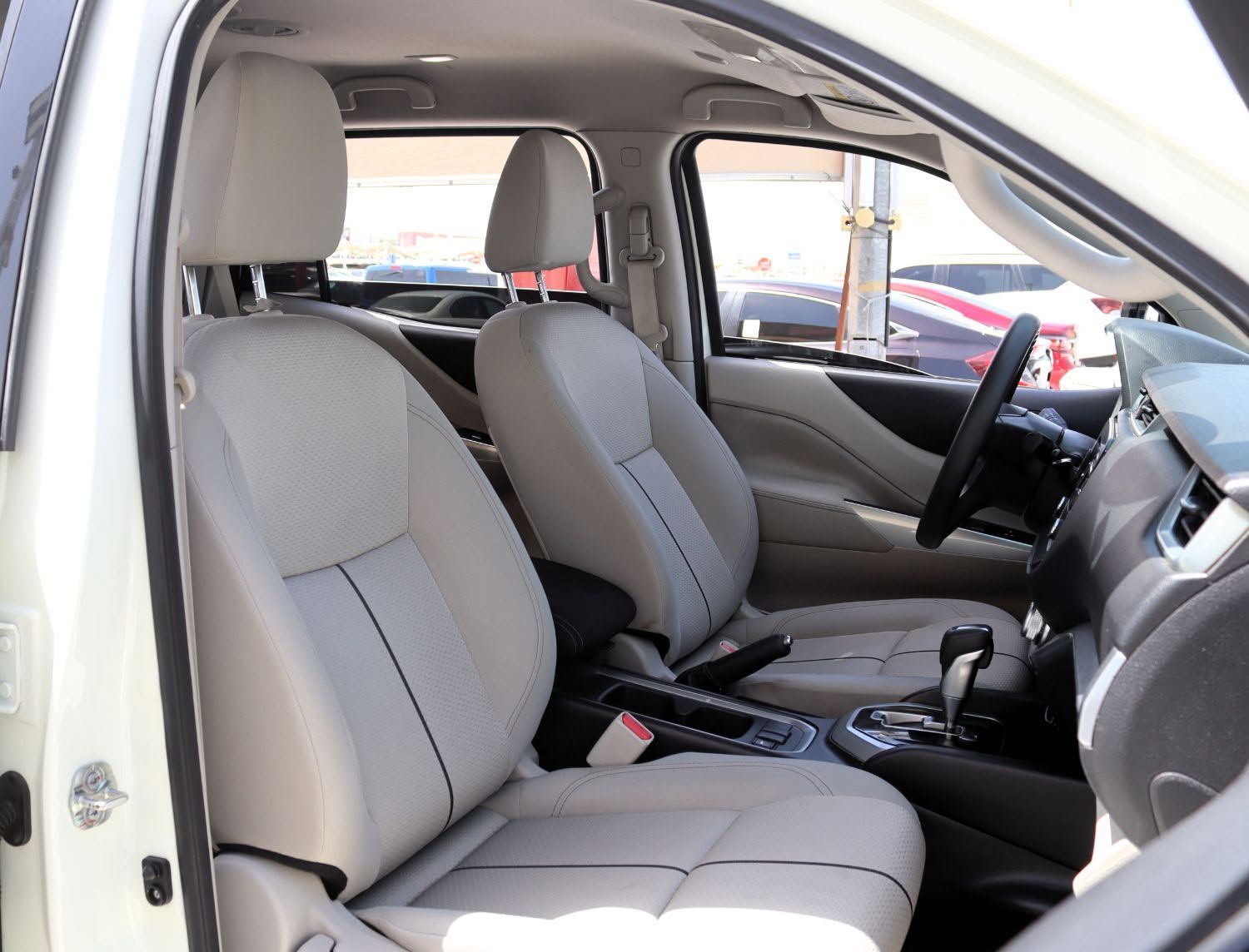 2022 Nissan X-Terra photo 2