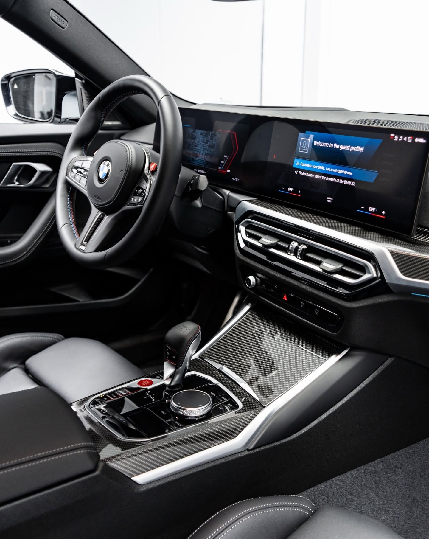 2024 BMW M2 photo 3