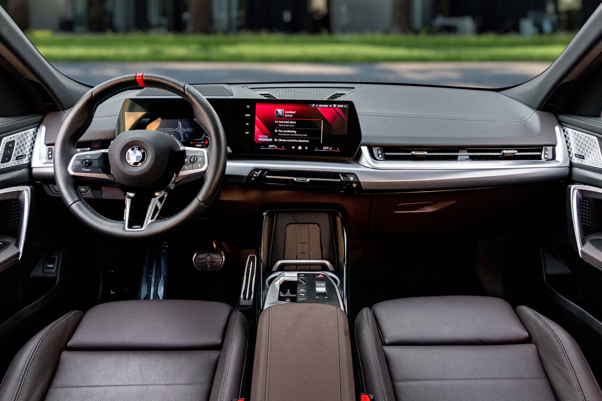 2025 BMW X2 photo 4