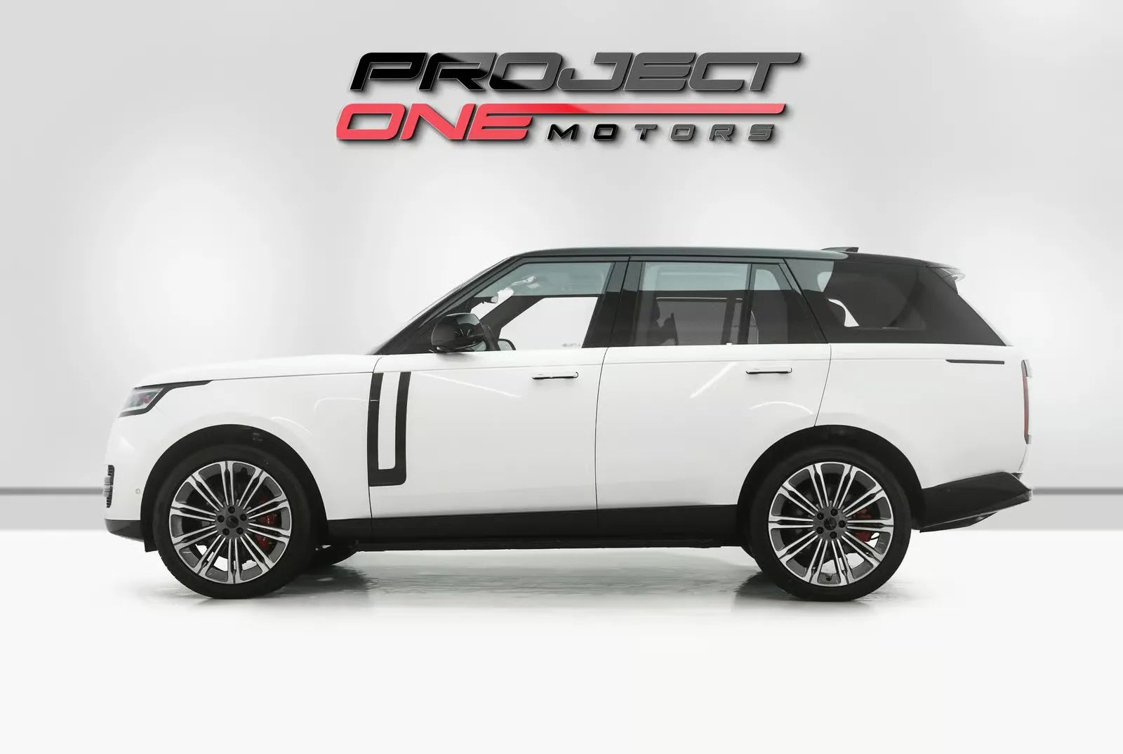 2026 Land Rover Range Rover Autobiography photo 4