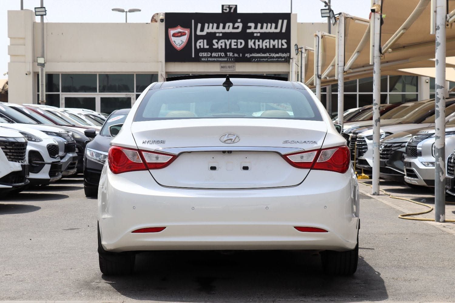 2011 Hyundai Sonata photo 2