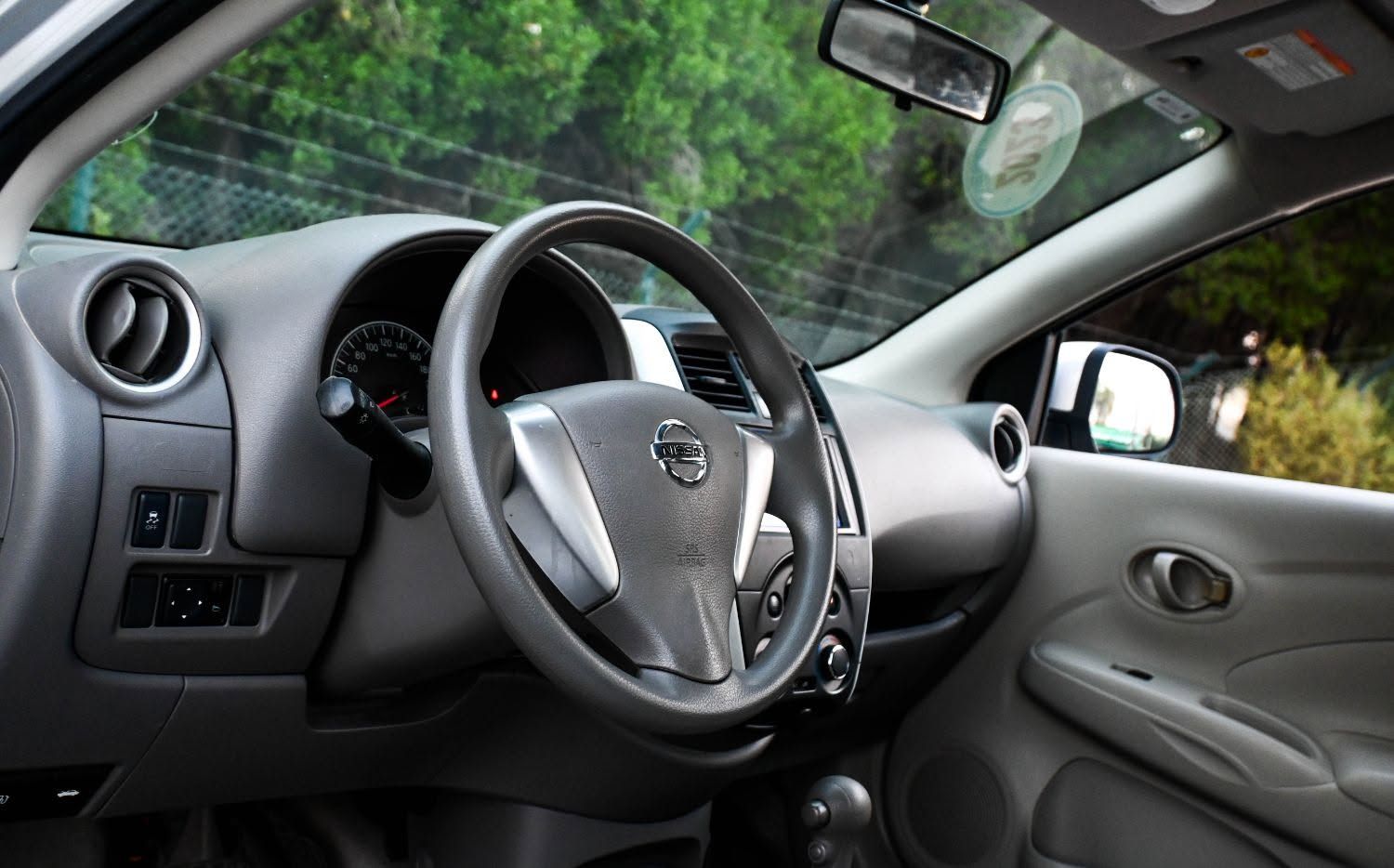 2023 Nissan Sunny photo 3
