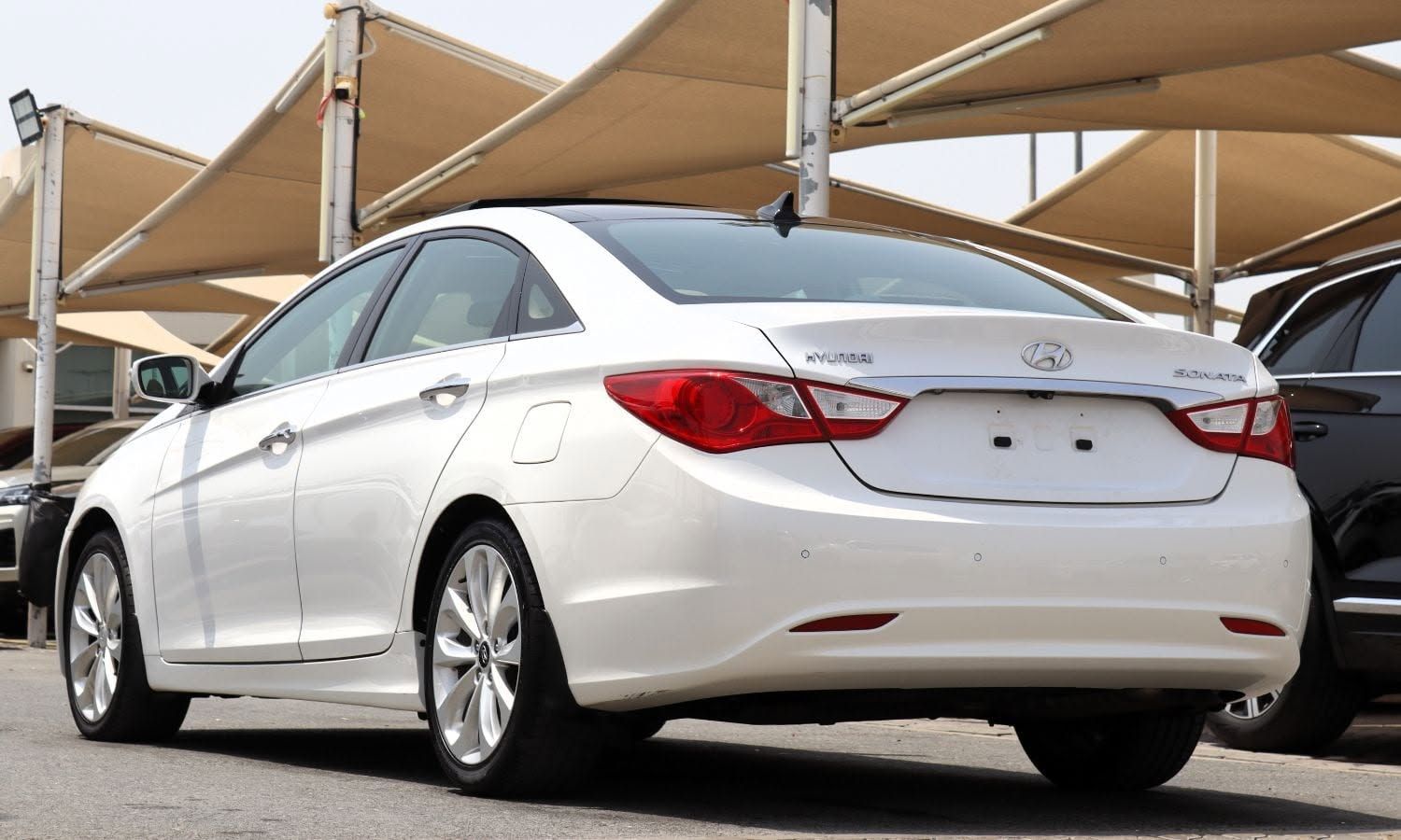 2011 Hyundai Sonata photo 5