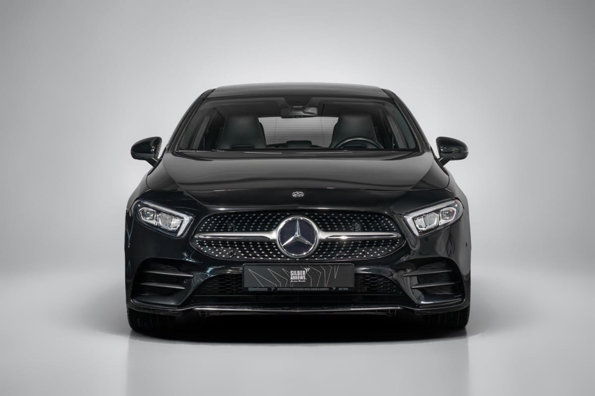 2019 Mercedes-Benz A-Class photo 2
