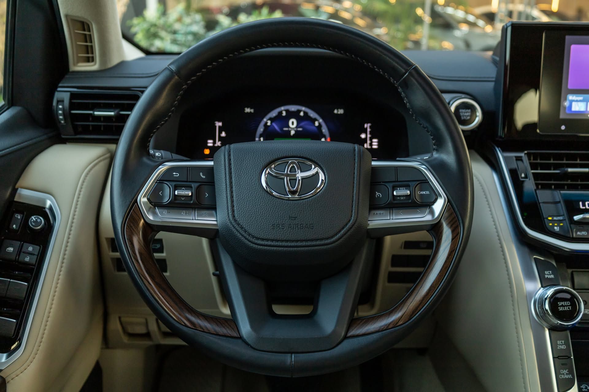 2025 Toyota Land Cruiser photo 5