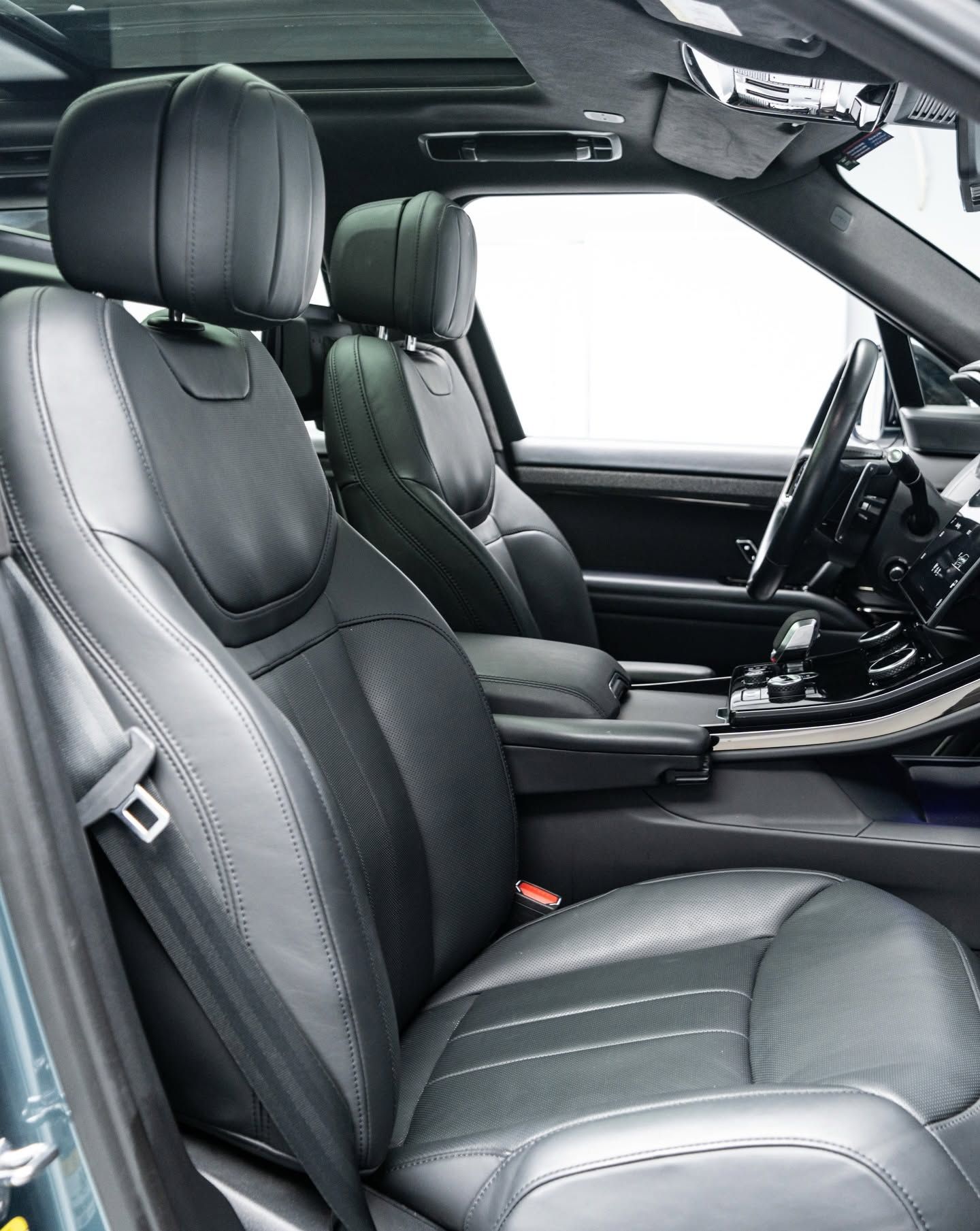 2023 Land Rover Range Rover Sport photo 5