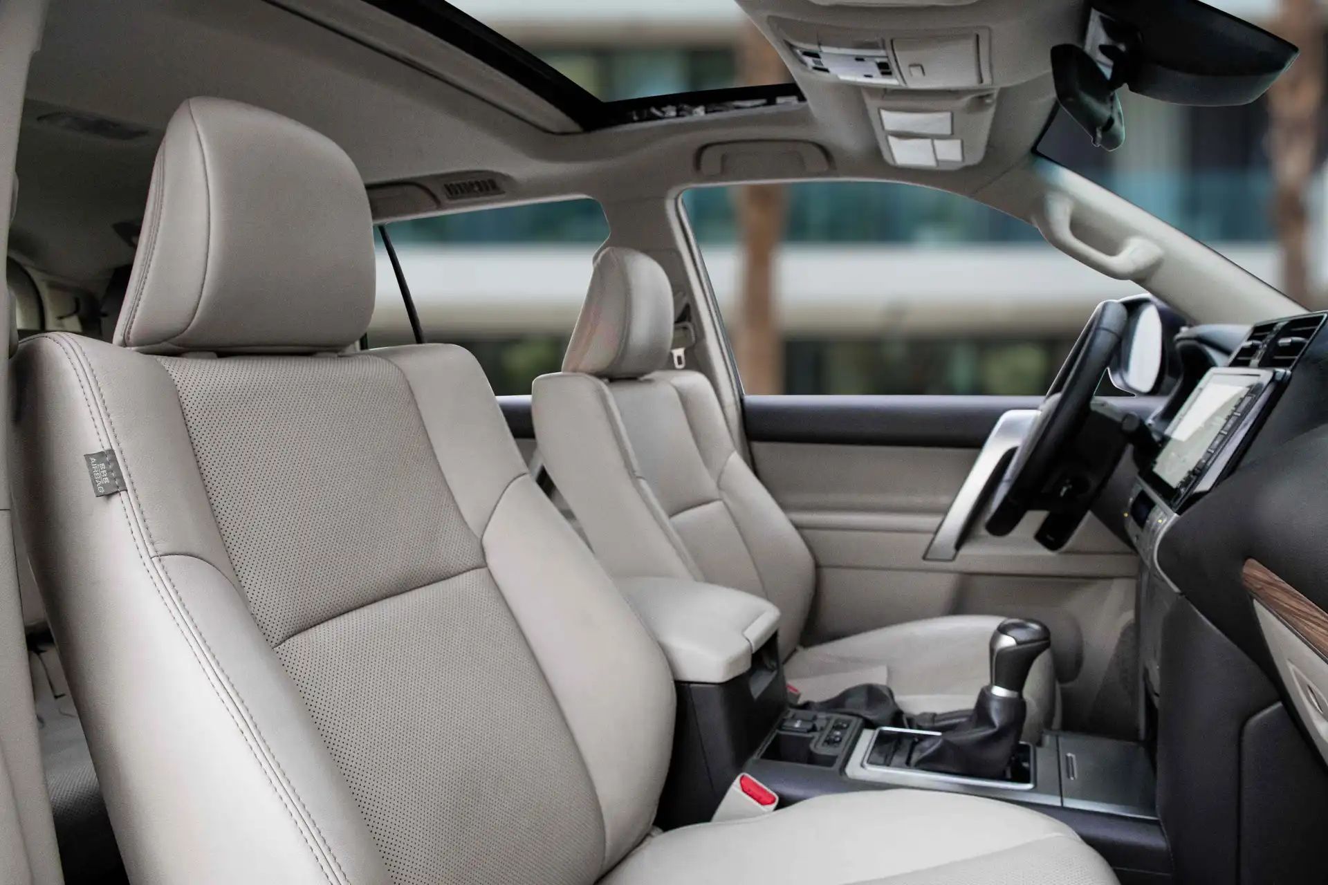 2022 Toyota Land Cruiser Prado photo 3