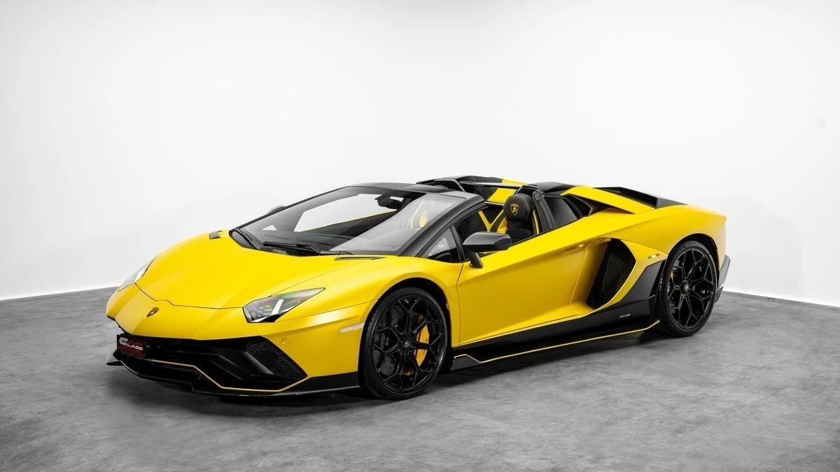 Lamborghini Aventador LP 780-4 Ultimae Roadster 1 of 250