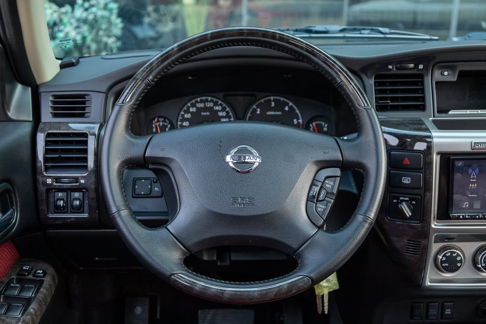 2024 Nissan Patrol Safari photo 4