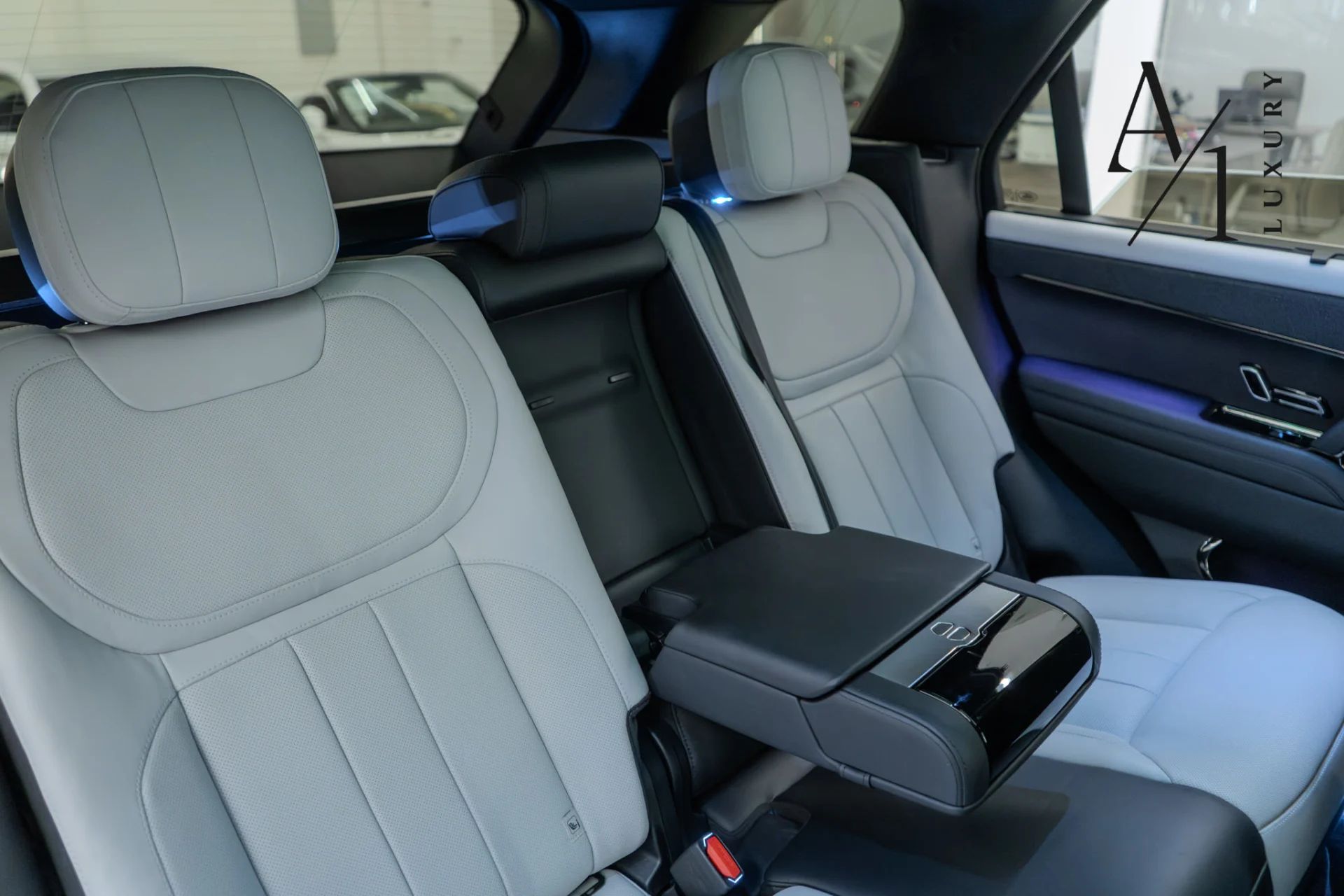 2024 Land Rover Range Rover Sport photo 5