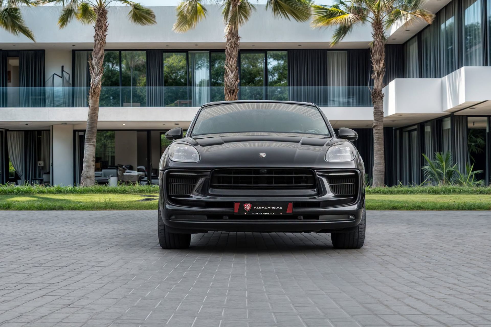 2024 Porsche Macan photo 4