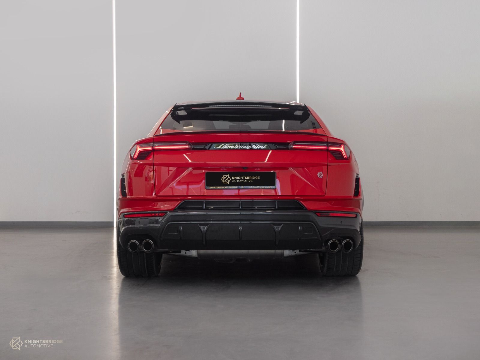 2023 Lamborghini Urus photo 3
