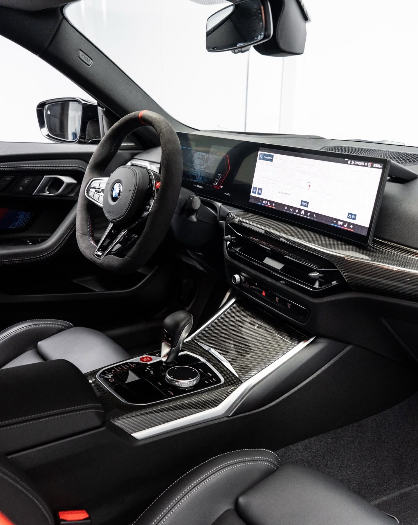 2025 BMW M2 photo 2