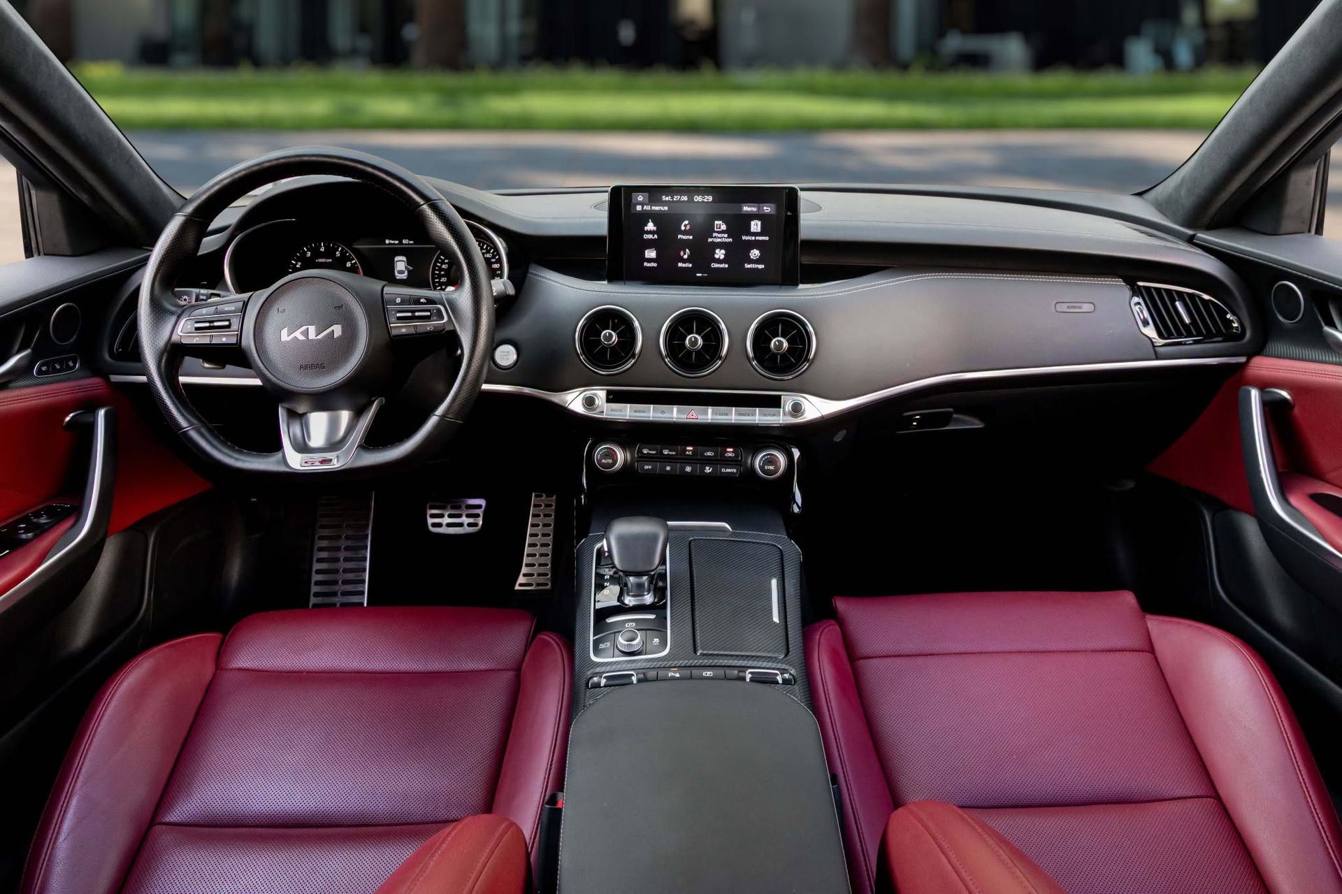 2022 Kia Stinger photo 4