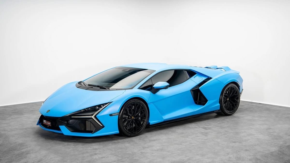 2024 Lamborghini Revuelto