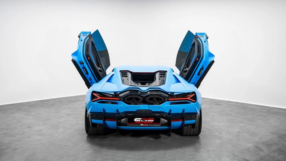 2024 Lamborghini Revuelto photo 5