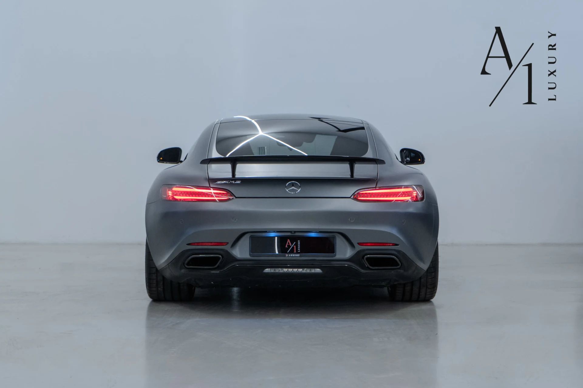 2016 Mercedes-Benz AMG GT photo 4