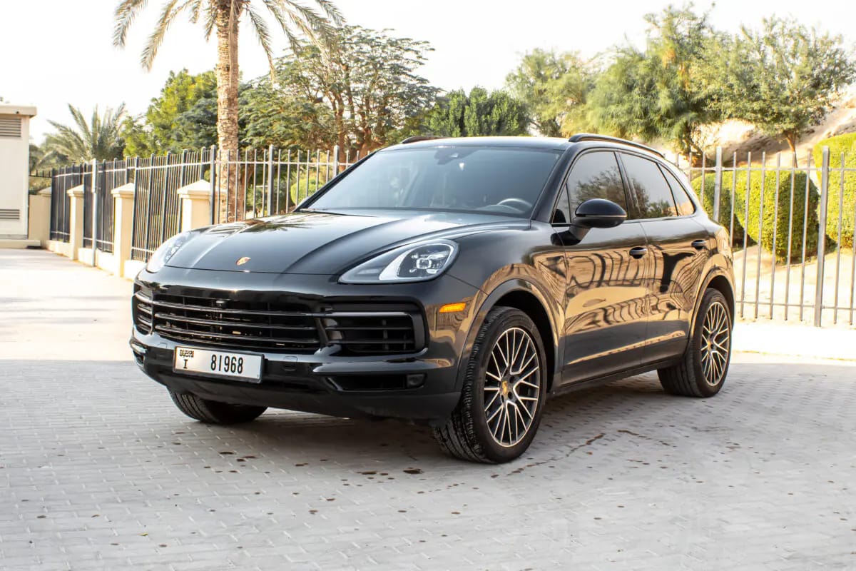 Rent Porsche Cayenne Black 2023 Platinum edition