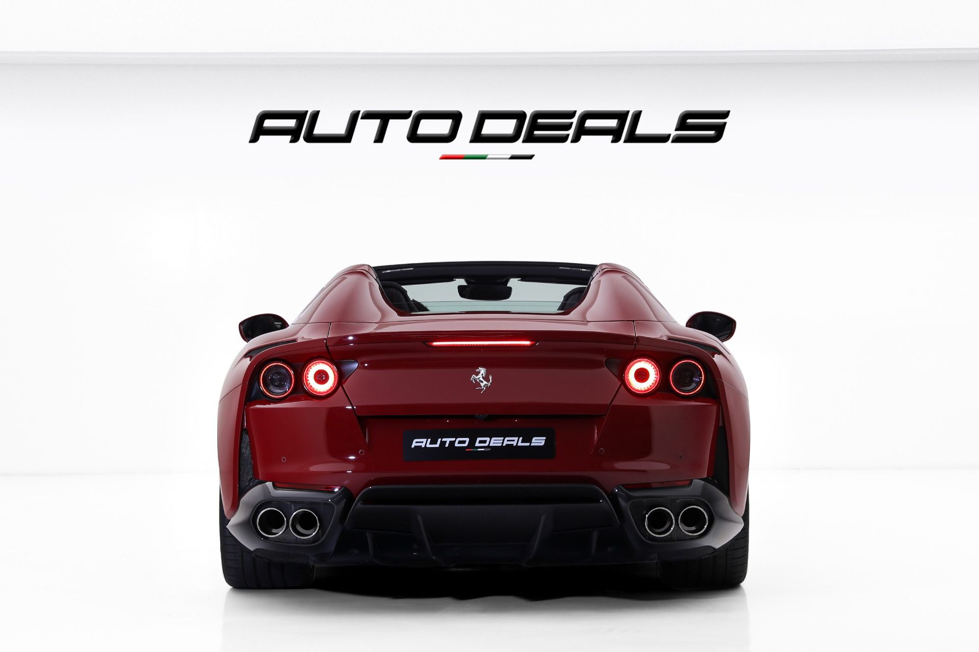 2022 Ferrari 812 Superfast photo 2