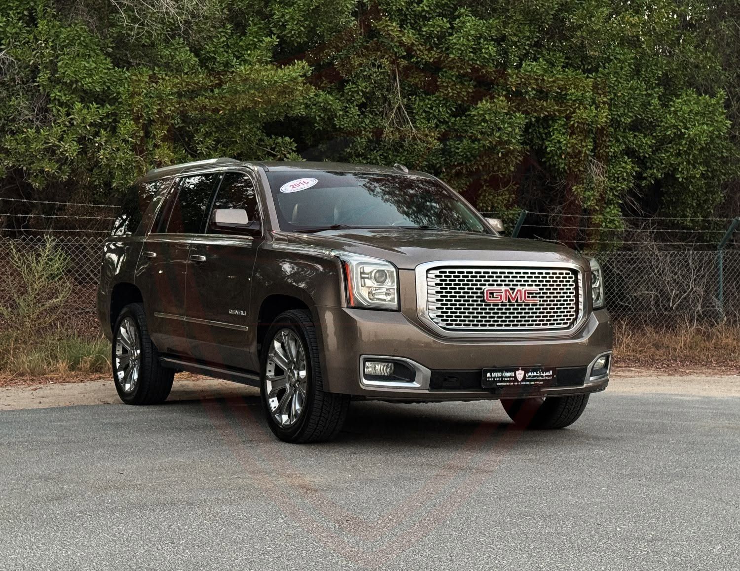 2016 GMC Acadia Denali photo 5