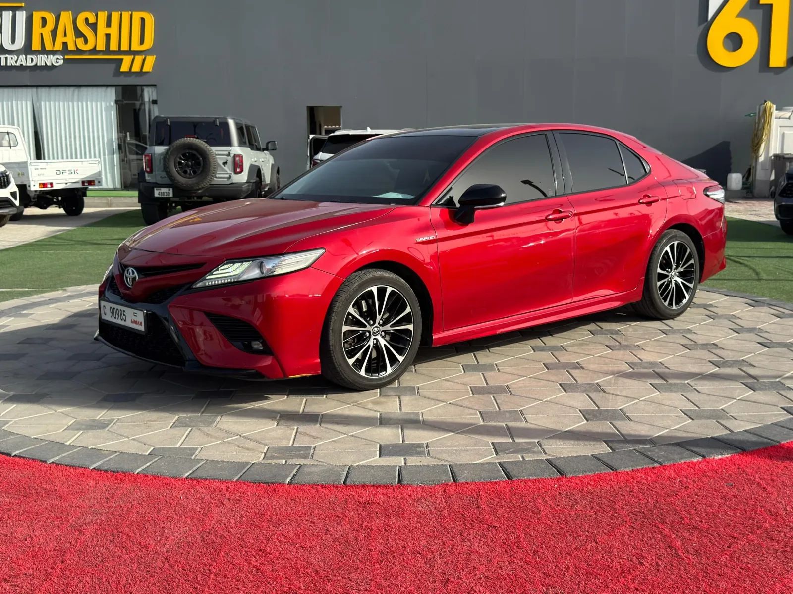 2019 Toyota Camry photo 3