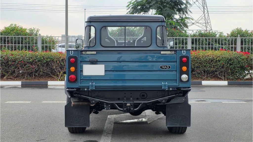 2010 Land Rover MADefender 110 photo 4