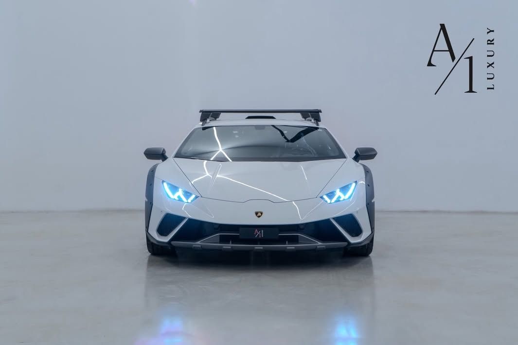 2023 Lamborghini Sterato photo 3
