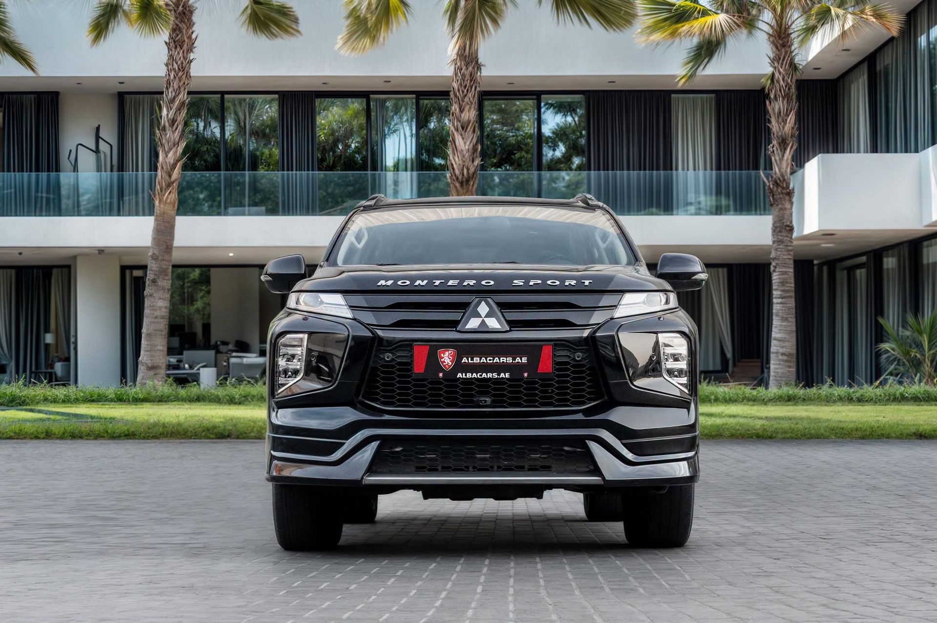 2023 Mitsubishi Montero Sport photo 2