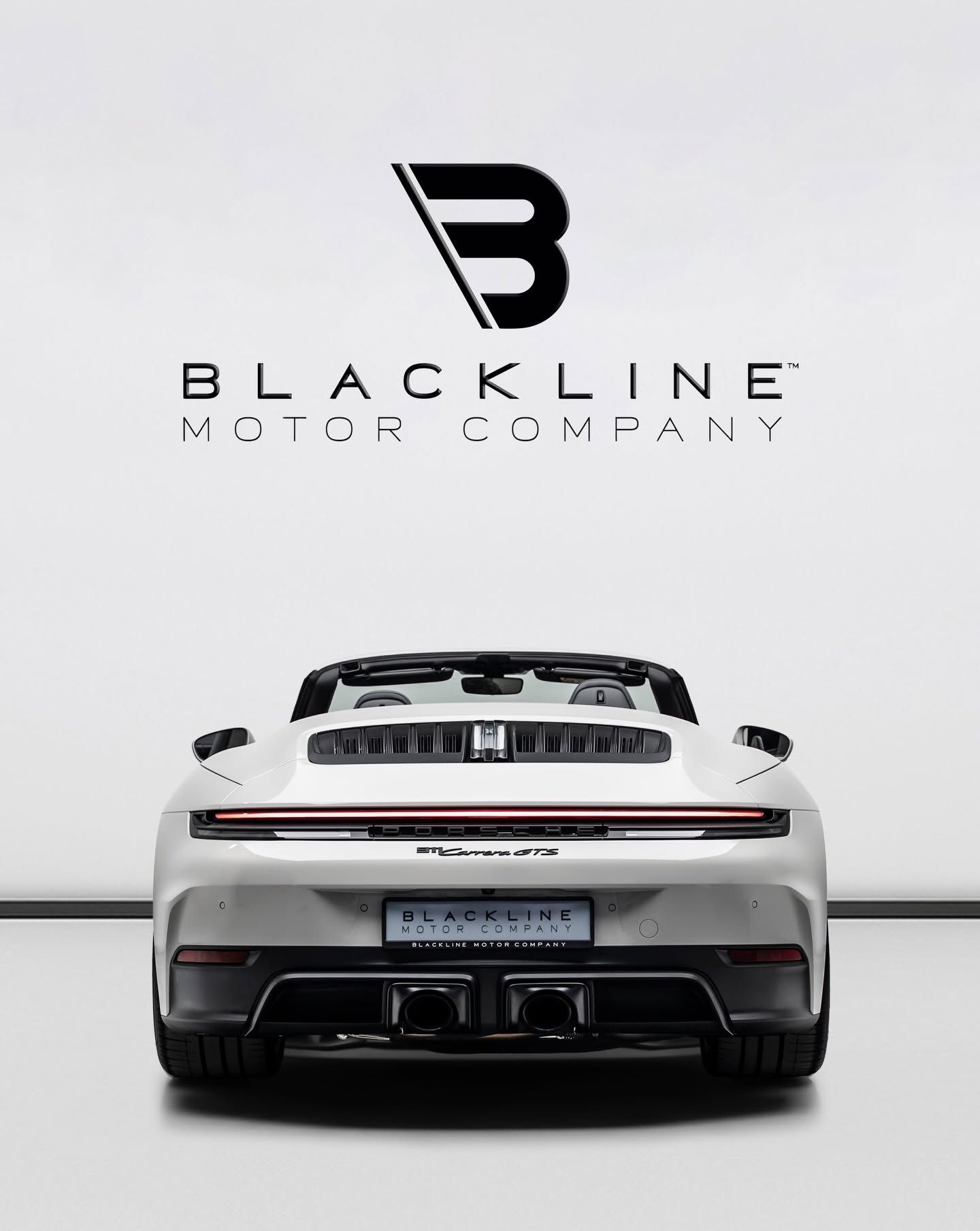 2026 Porsche 911 photo 2