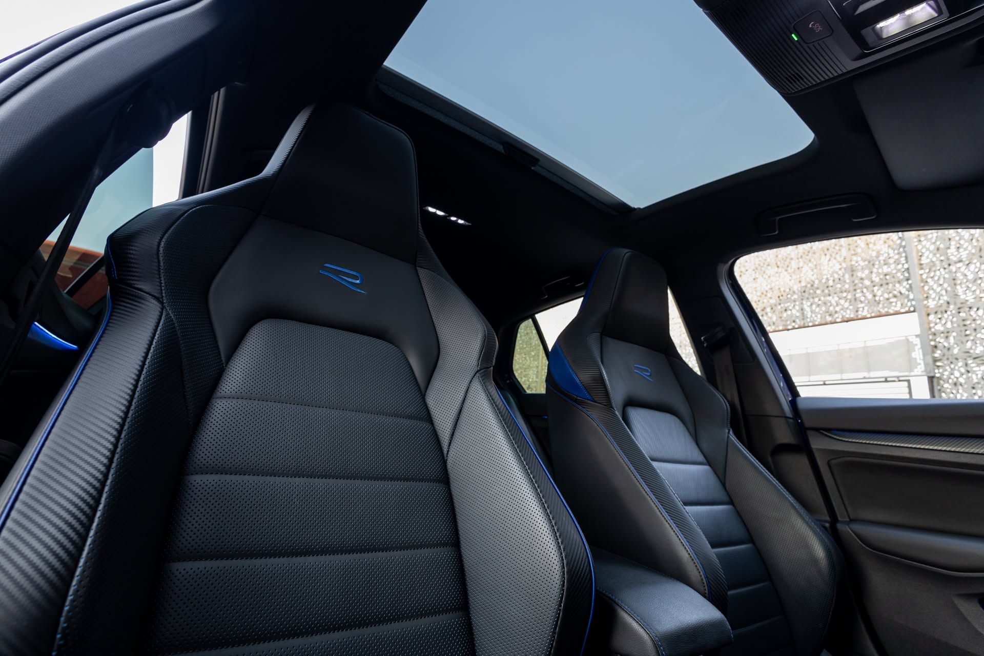 2023 Volkswagen Golf photo 4