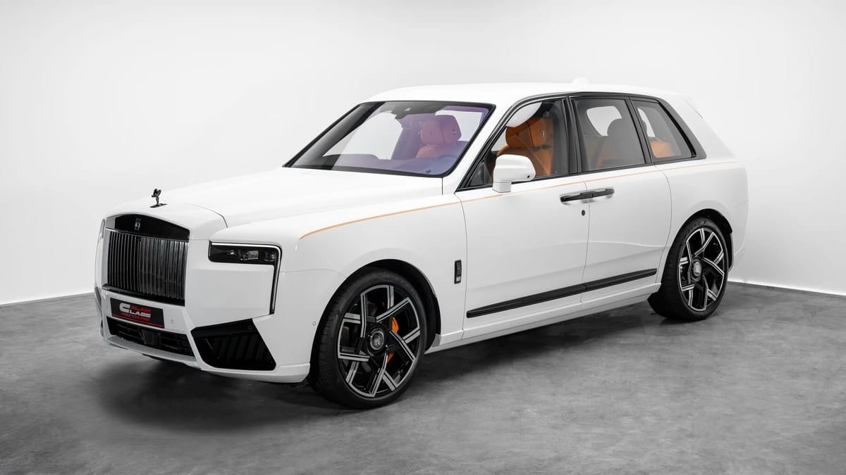 New 2027 Rolls-Royce Cullinan Black Badge Arctic White