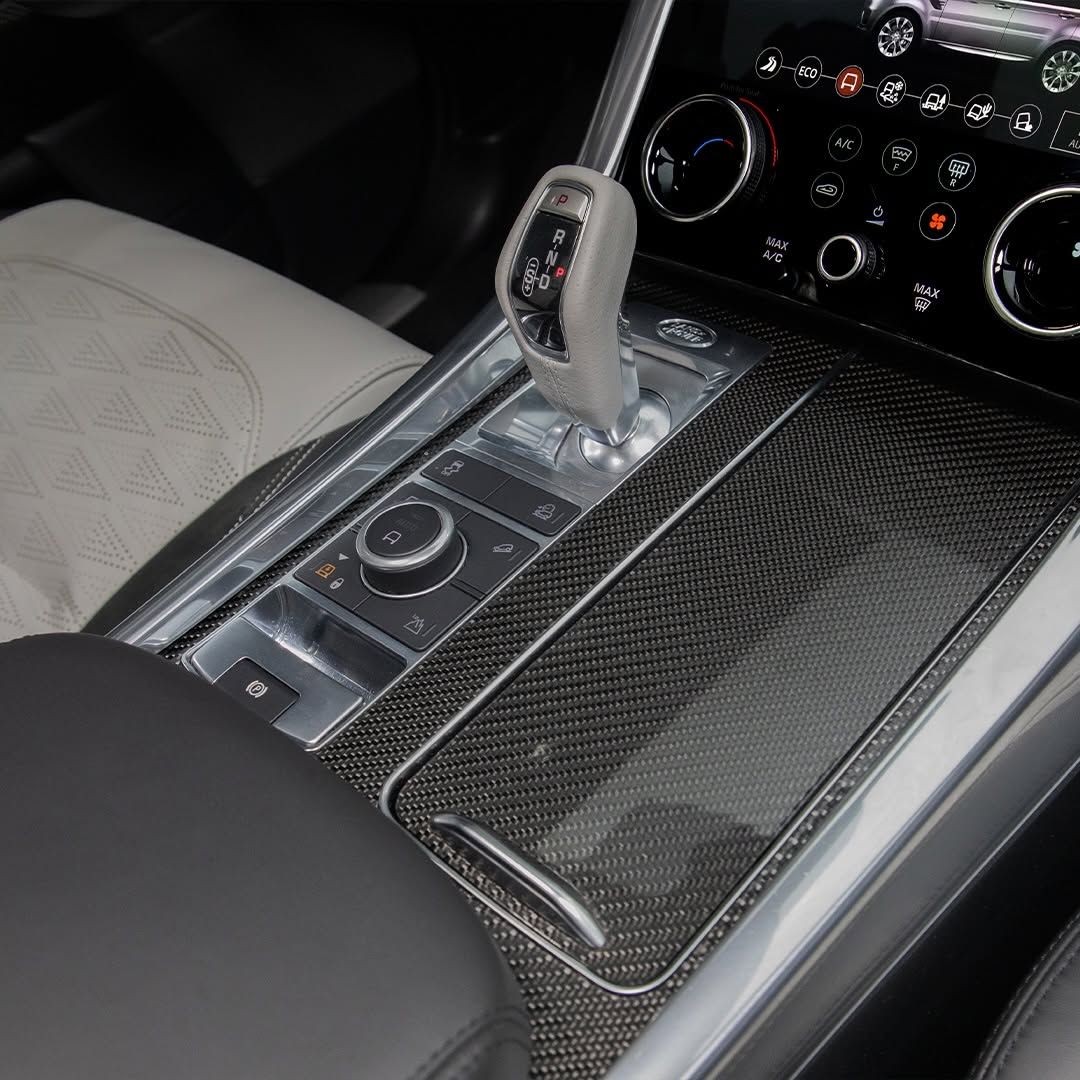 2022 Land Rover Range Rover Sport SVR photo 5