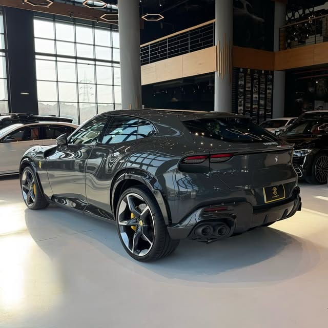 2026 Ferrari Purosangue photo 4